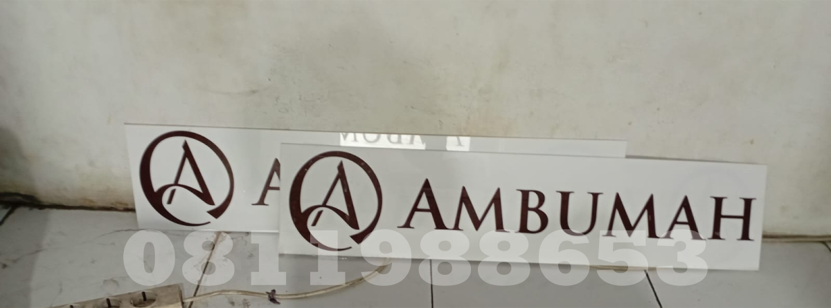 signage akrilik custom logo ambumah papan nama akrilik elegan untuk branding toko dan kantor