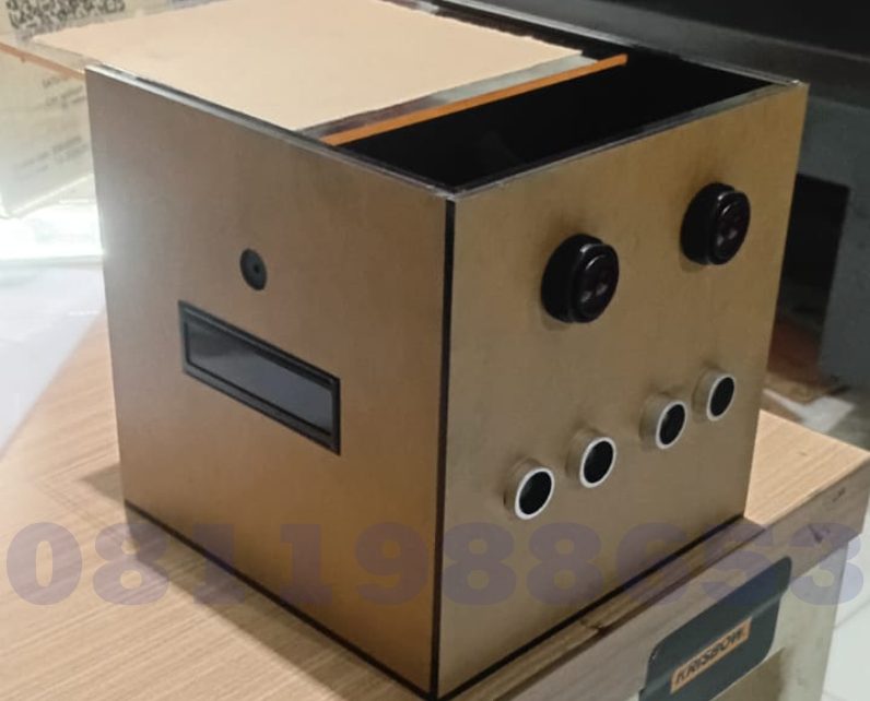 box akrilik custom panel elektronik hitam box akrilik lubang tombol custom kotak akrilik kontrol mesin custom box akrilik industri presisi akrilik custom laser cutting box