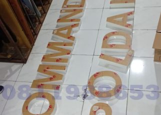 huruf timbul akrilik command center polda kaltim