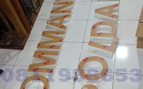 huruf timbul akrilik command center polda kaltim